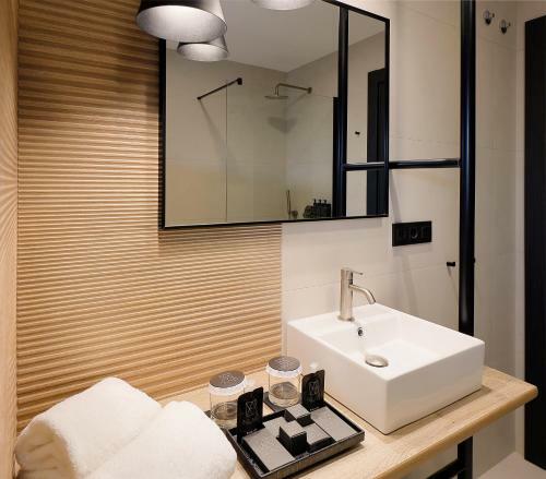 Nuv? Hotel Boutique