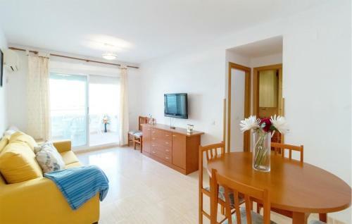 Stunning Apartment In Oropesa Del Mar With Wi-fi