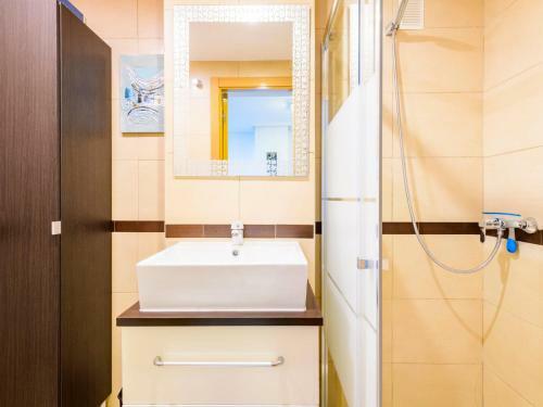 Apartment Jardines Del Mar I - Marina D'or-2 By Interhome