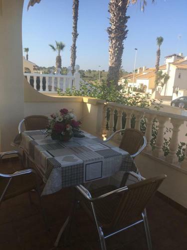 Casa Orihuela Costa Con Parking Privado Y Piscina
