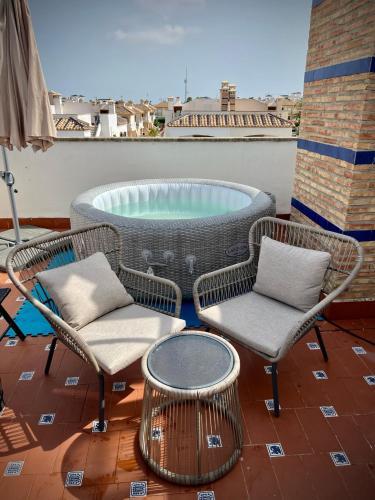 Apartamento Casa de Sue�os With Private Roof Terrace And Jacuzzi