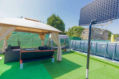 Casa Luna Rural Con Piscina Y Jard�n
