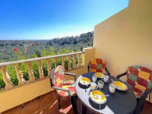 Traditional 3 Bed Town House With Com Pool Lr314