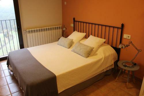 Apartamento Castell De Ceur�. Hotel Rural