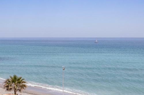 Apartment Arce Frontline Seaview