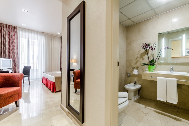 Hotel Exe Suites 33
