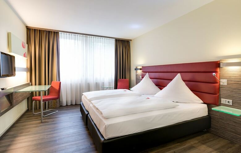 Hotel Woehrdersee Mercure