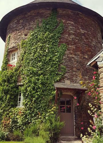 La Coulombe Manoir De H�rouville