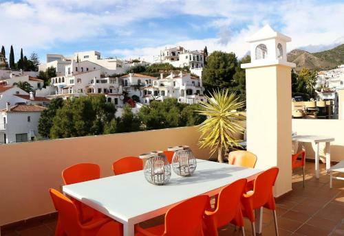 Villa 9 Pers In Burriana Nerja
