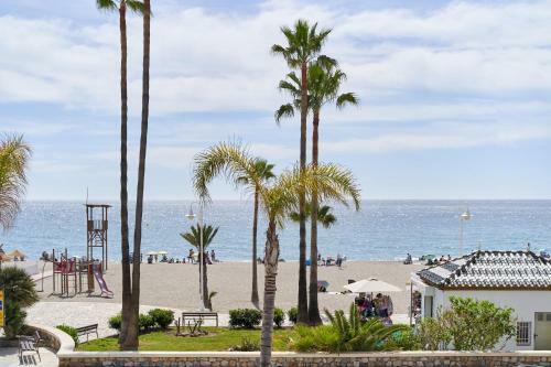 Apartment 1st Line Burriana Nerja