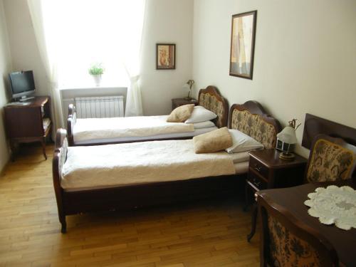 Kajzer Hostel