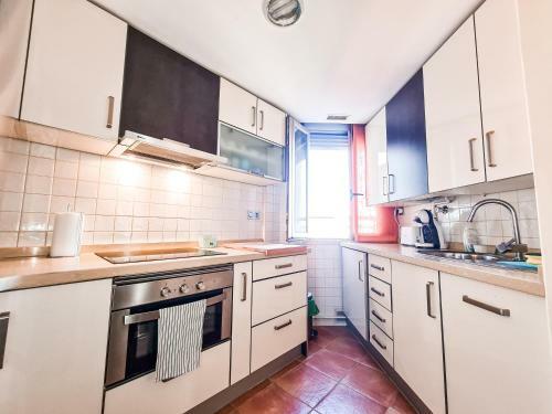 Apartamento Acogedor En Avenida Juan Carlos 1�