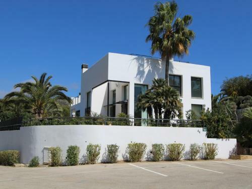 Villa Moraira, 4 Dormitorios, 8 Personas - Es-216-30