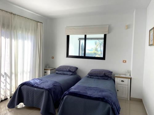 Villa Moraira, 4 Dormitorios, 8 Personas - Es-216-30