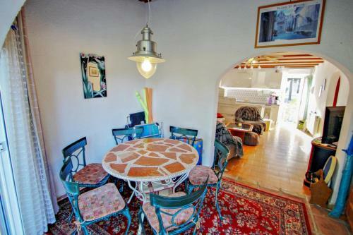 Apartamento Flor - Cozy Bungalow With Large Comm. Pool In Moraira