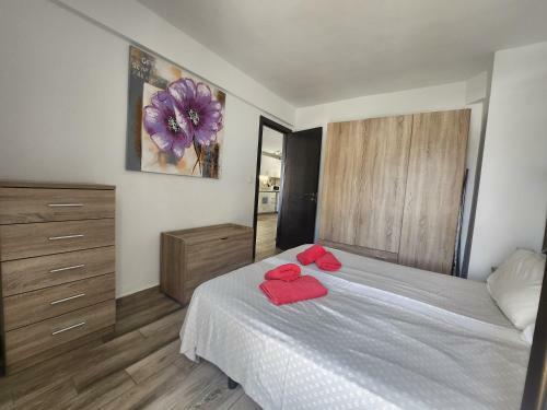 Modern Ground Floor Apartment , A Few Steps From The Beach