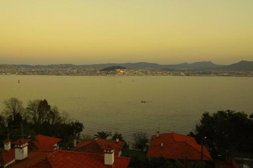 Adosado Con Incre�bles Vistas A 150m de La Playa