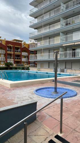 Apartamento First Line Of The Beach. Large Balcony.