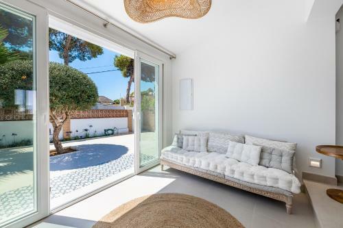 Villa New Charming House 150 Meters From The Beach