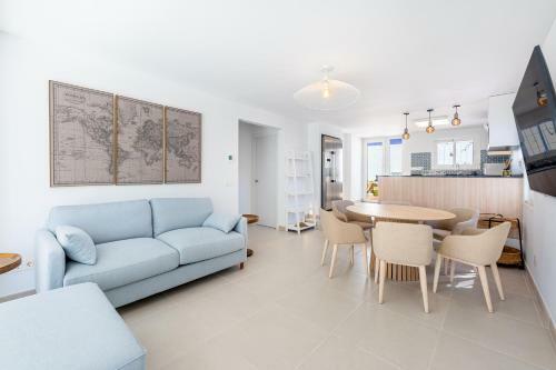 Villa New Charming House 150 Meters From The Beach