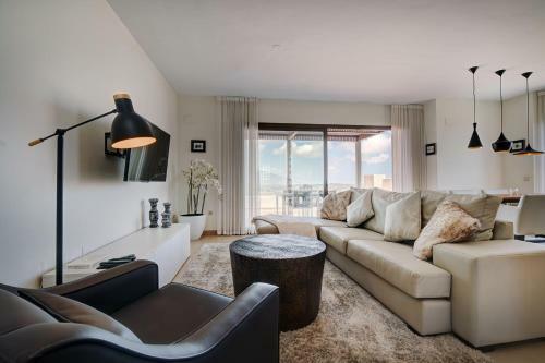Apartamento 103 - Luxurious 3 Bed Duplex Penthouse With Stunning Mountain Views