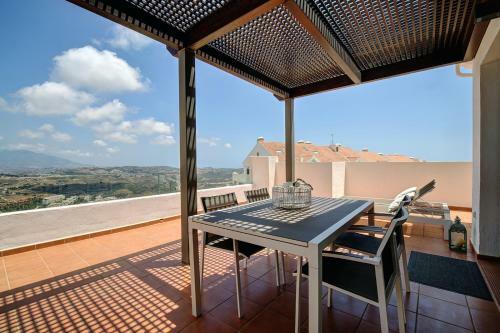 Apartamento 103 - Luxurious 3 Bed Duplex Penthouse With Stunning Mountain Views