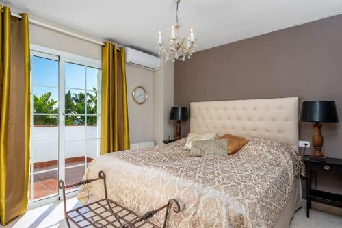 Stunning Urb Do�a Pilar Villa With Private Pool Ref 139