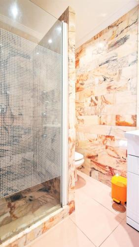 AA Guest - The Diamond Sea Views Eco Apartment