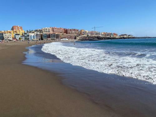 Beachfront Apartment Incl Highspeed Wifi