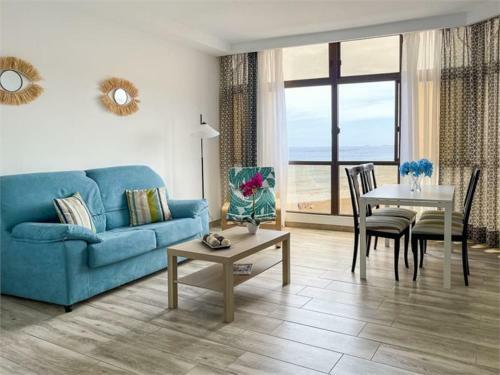 Beachfront Apartment Incl Highspeed Wifi