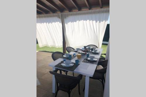 Sonora Aircon Bungalow 121