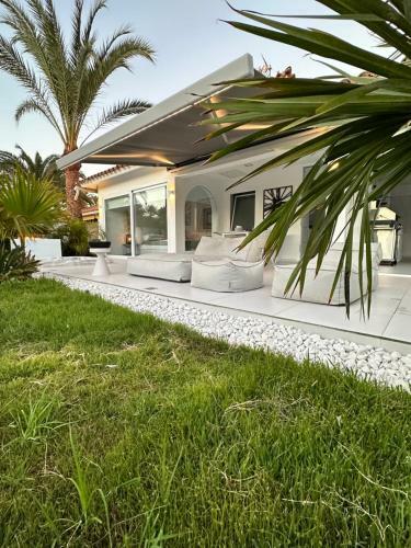 Sun Club P65 Premium Bungalow