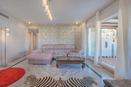Apartament In Urb Dama De Noche Puerto Banus