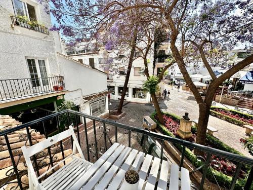 Apartamento Old Town Modern Flat, 4 Minutes From Beach - Eaw Homes