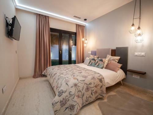 Villa Modern Dream Mansion In Tropical Nueva Andaluc�a ?