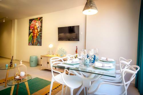 Marbella Banus Suites - Ceibo Centro Plaza Ban�s Suite Apartment