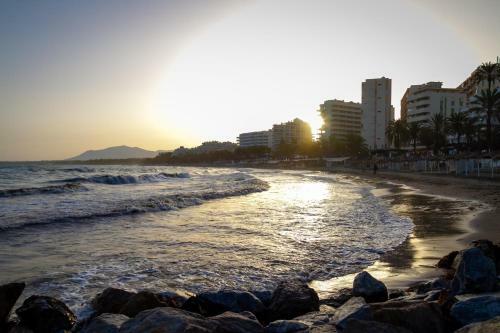 Marbella Banus Suites - Ceibo Centro Plaza Ban�s Suite Apartment