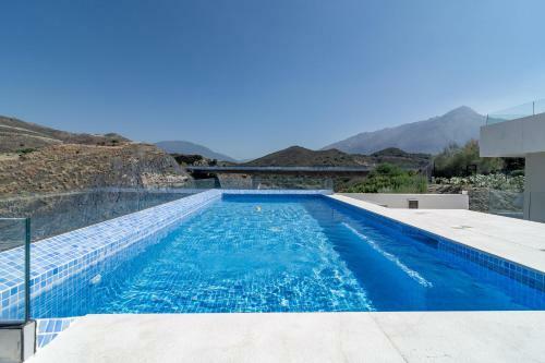 Apartamento Lmr1- Modern Penthouse, Private Pool, Families Only