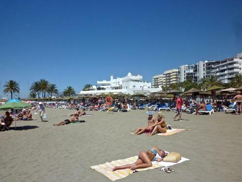 Modern Apartment Next The Beach