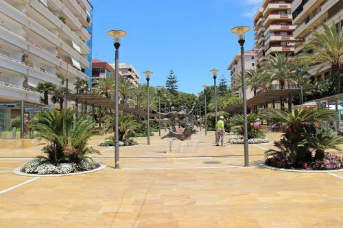 Modern Apartment Next The Beach