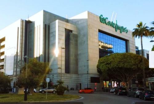 Apartamento En La Playa .piscinas Jardines Puerto Ban�s