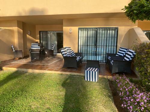Lovely 2-bed Apartment In Elviria Nr Marbella