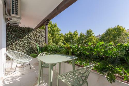 Apartamento Acuarium Bonito Loft Con Piscina La Milla de Oro