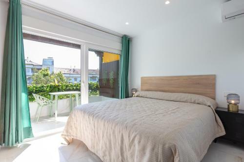 Apartamento Acuarium Bonito Loft Con Piscina La Milla de Oro