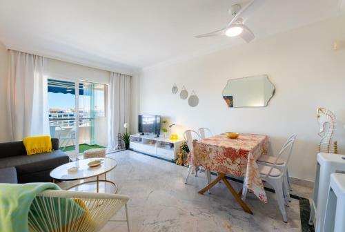 Apartment In Puerto Banus With Pool Views And Parking