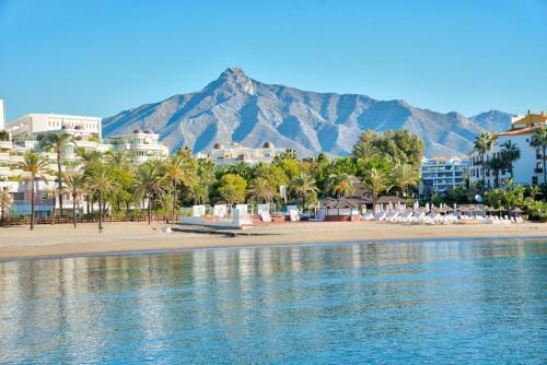 Apartamento Playas Del Duque, Puerto Banus, Golf .playa Y Compras