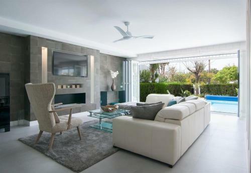 Holiday Villa For Rent In Marbella