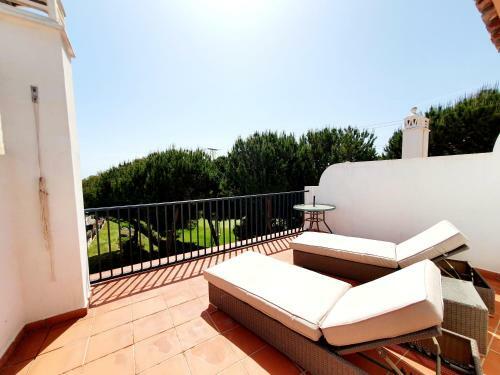 Apartamento Lomas De Cabopino House