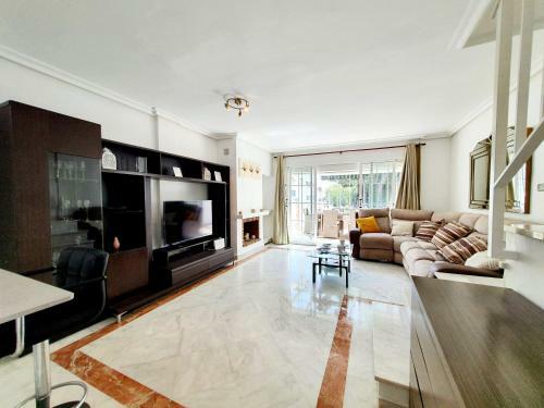 Apartamento Lomas De Cabopino House