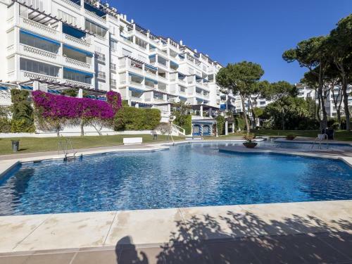 Amplio Apartamento En Playas Del Duque